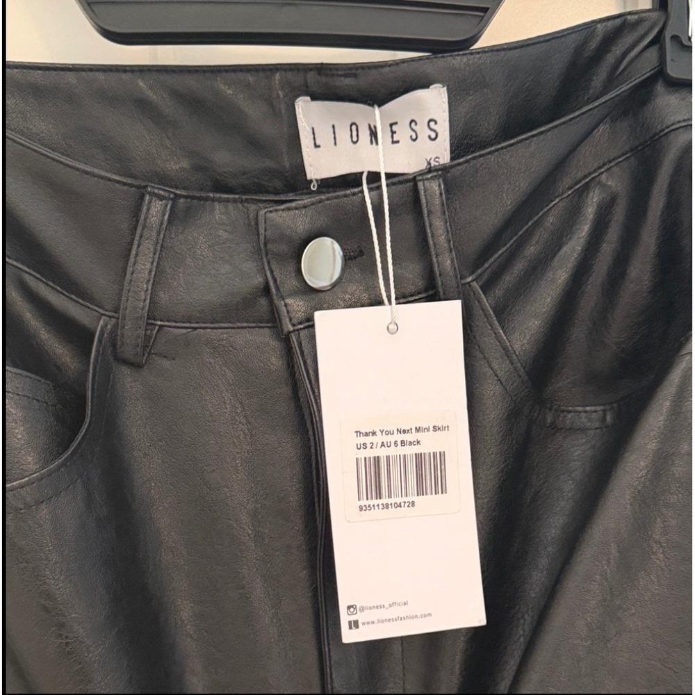 Lioness Thank You Next Mini Skirt Black Faux Leather Vegan XS US 2 AU 6 NEW - Picture 5 of 5